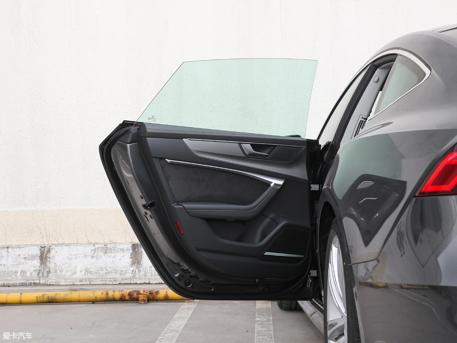 2019WA7 55 TFSI quattro Ӹ