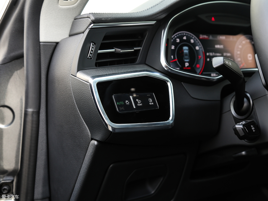 2019WA7 55 TFSI quattro Ӹ