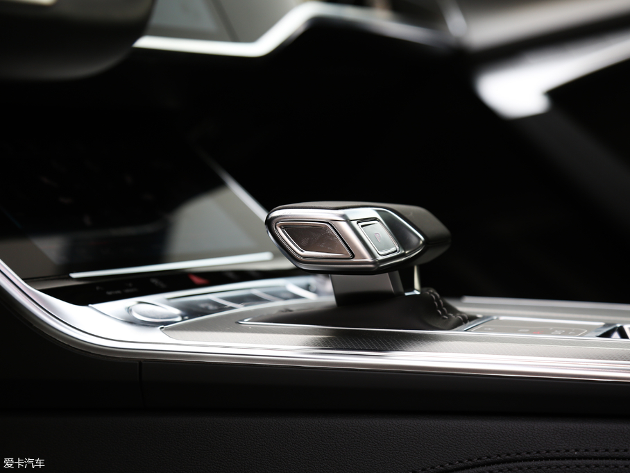 2019WA7 55 TFSI quattro Ӹ