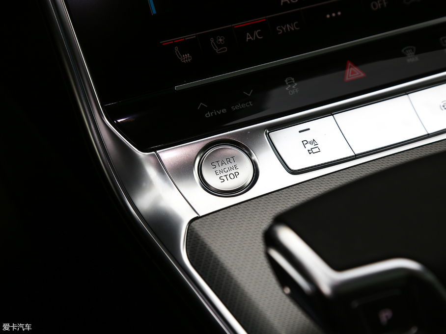 2019?yun)WA7 55 TFSI quattro (dng)