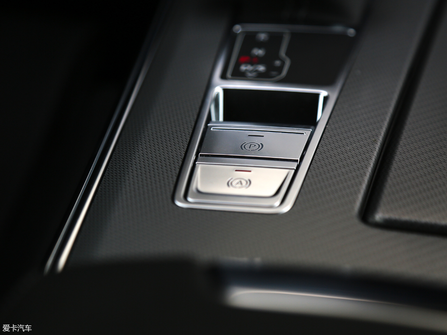 2019?yun)WA7 55 TFSI quattro (dng)