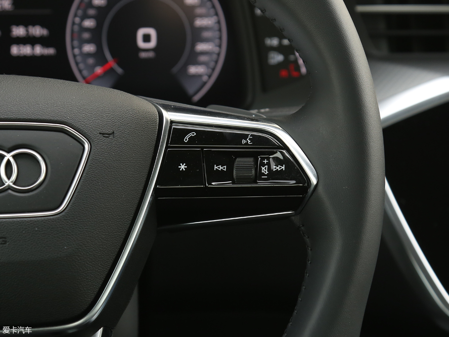 2019WA7 55 TFSI quattro Ӹ