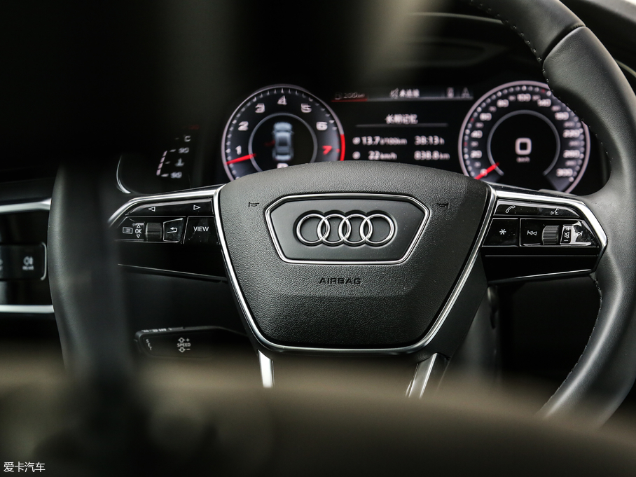 2019WA7 55 TFSI quattro Ӹ