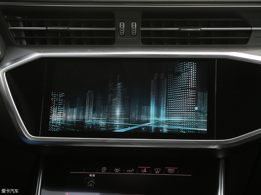 2019WA7 55 TFSI quattro Ӹ