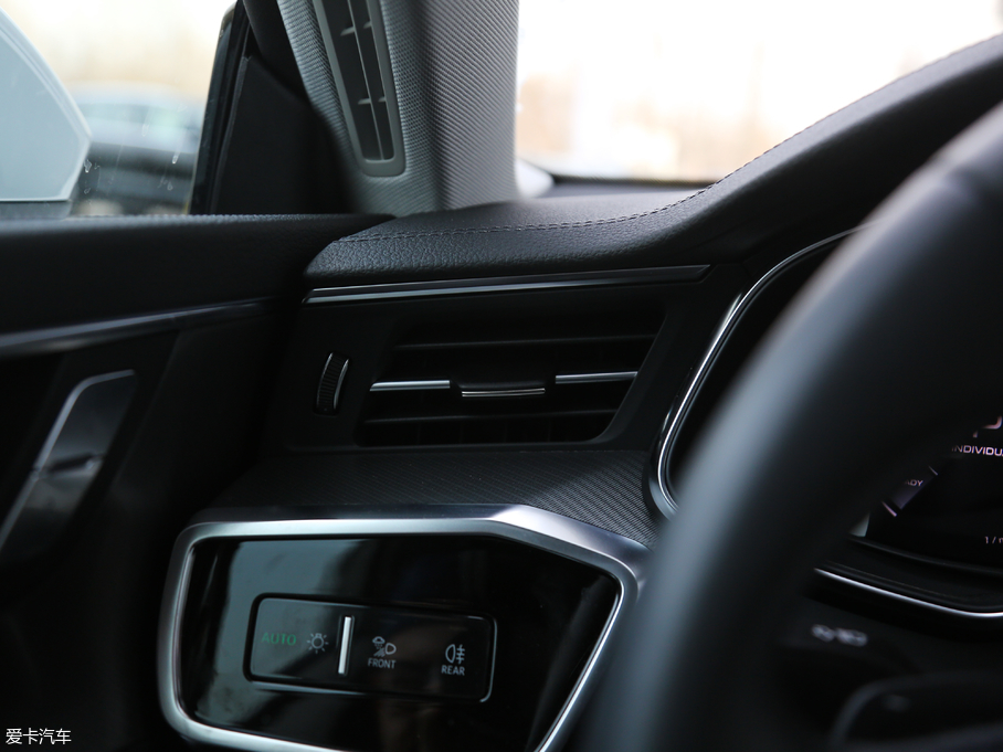 2019WA7 55 TFSI quattro 