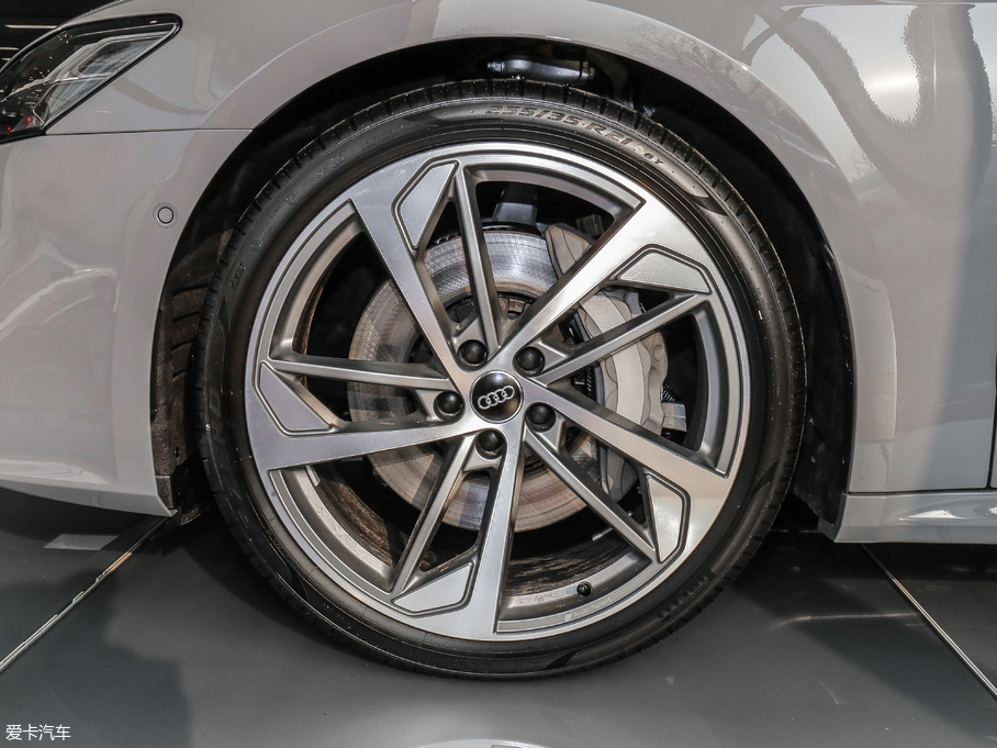 2019WA7 55 TFSI quattro Ӹ