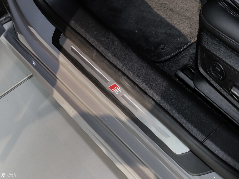 2019?yun)WA7 55 TFSI quattro (dng)