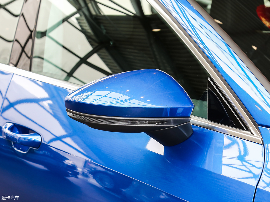 2019?yun)WA7 55 TFSI quattro (dng)