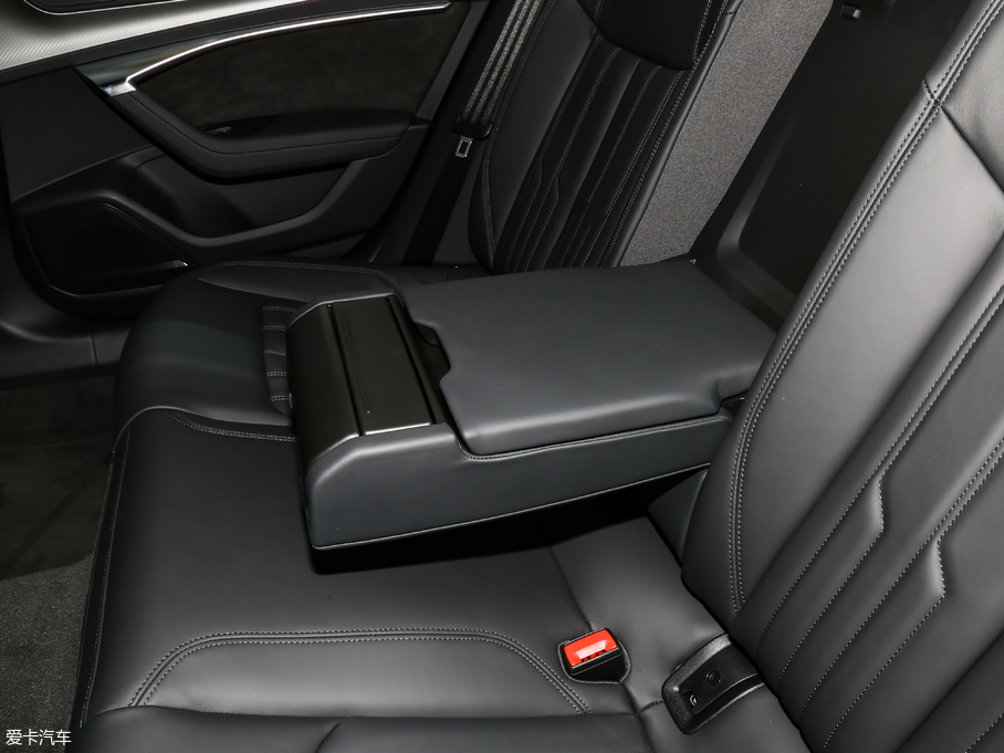 2019WA7 55 TFSI quattro Ӹ