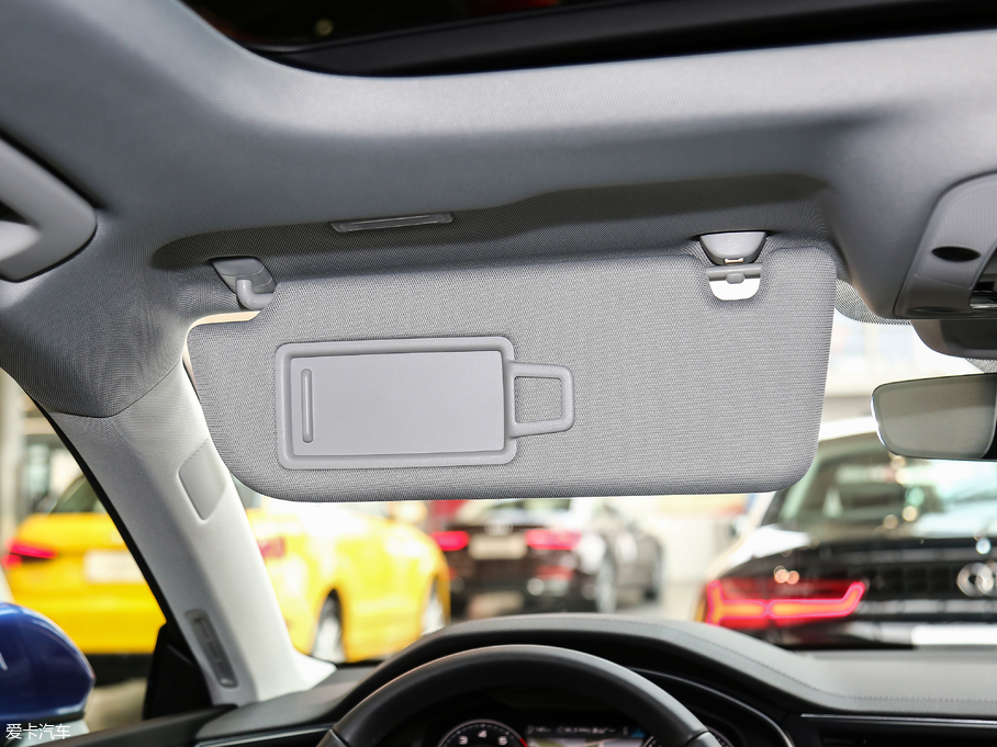 2019?yun)WA7 55 TFSI quattro (dng)