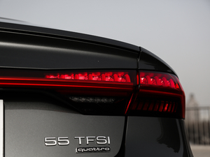 201955 TFSI quattro Ӹ ^