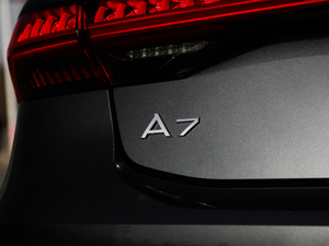 201955 TFSI quattro Ӹ ^