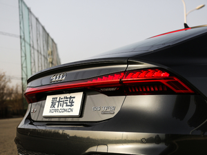 201955 TFSI quattro Ӹ ^