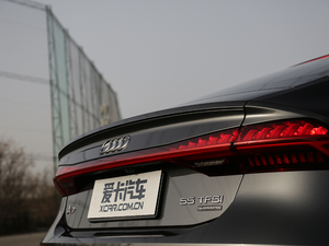 201955 TFSI quattro Ӹ ^