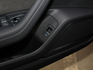 201955 TFSI quattro Ӹ п؅^