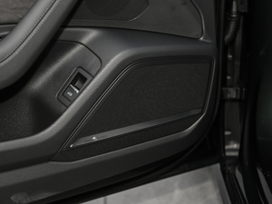 201955 TFSI quattro Ӹ g