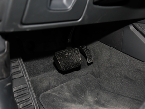 201955 TFSI quattro Ӹ g