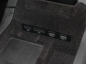 201955 TFSI quattro Ӹ g