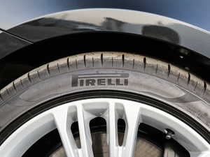 201955 TFSI quattro  ݆̥Ʒ