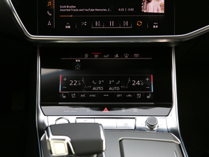 201955 TFSI quattro  {{