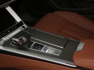 201955 TFSI quattro  п؅^