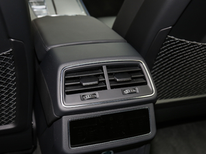 201955 TFSI quattro Ӹ g