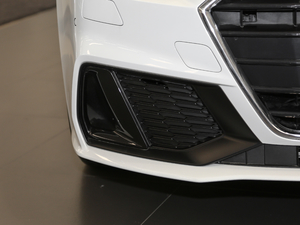 201955 TFSI quattro Ӹ (x)(ji)^