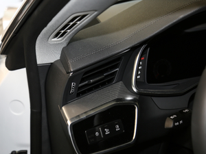 201955 TFSI quattro Ӹ g