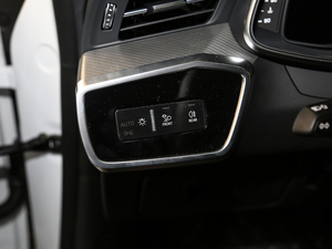 201955 TFSI quattro Ӹ g