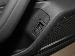 201955 TFSI quattro Ӹ g