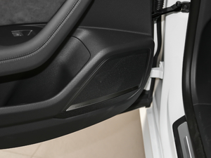 201955 TFSI quattro Ӹ g