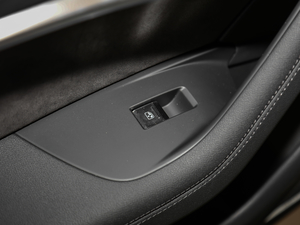 201955 TFSI quattro Ӹ g