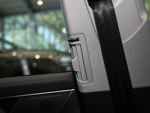 201955 TFSI quattro Ӹ g