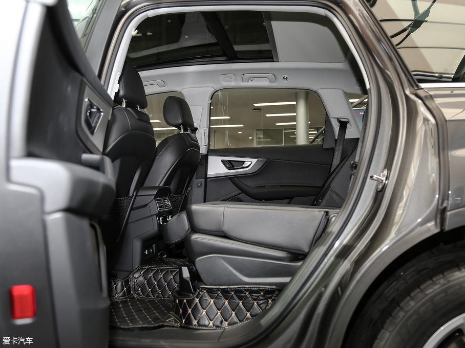 2019��W��Q7 45 TFSI S line �\����