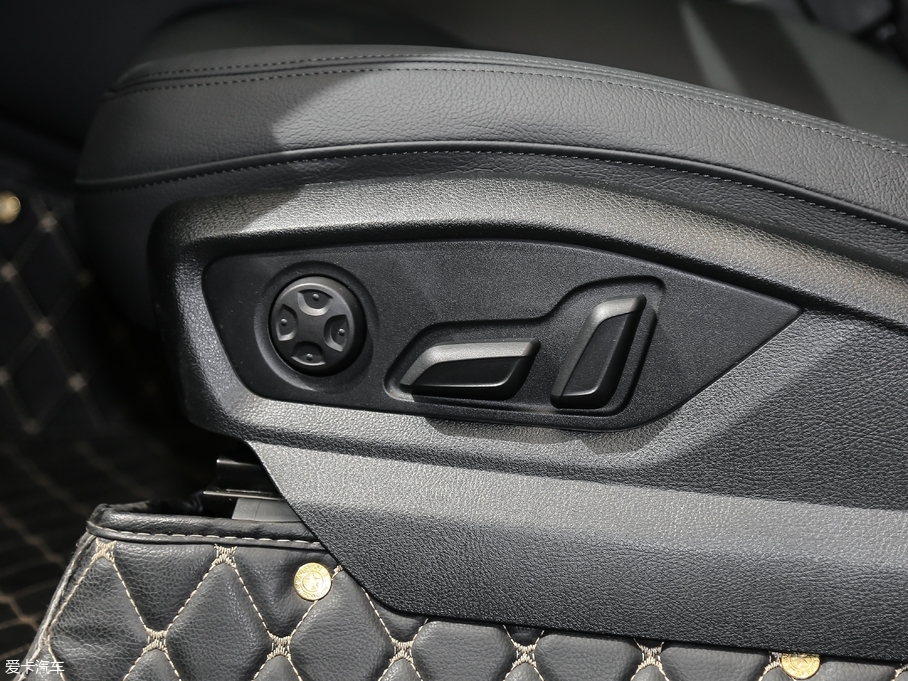 2019WQ7 45 TFSI S line \