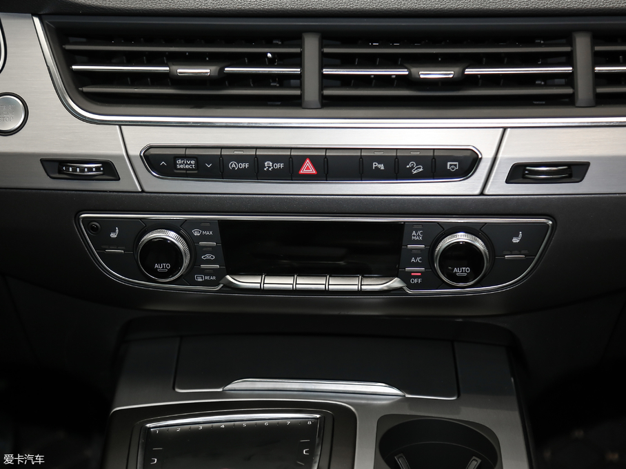 2019��W��Q7 45 TFSI S line �\����