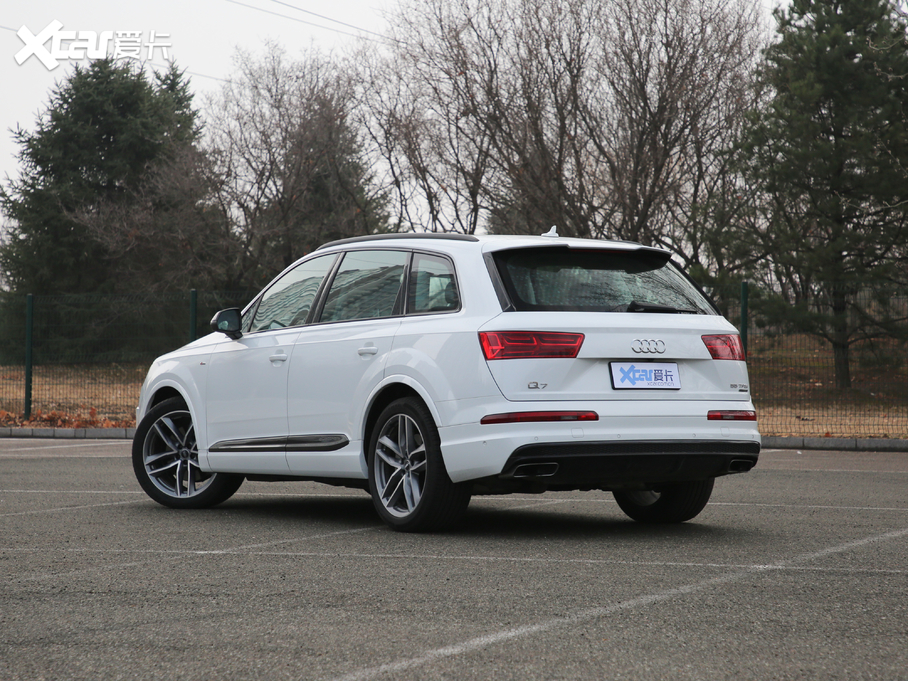 2019µQ7 55 TFSI 