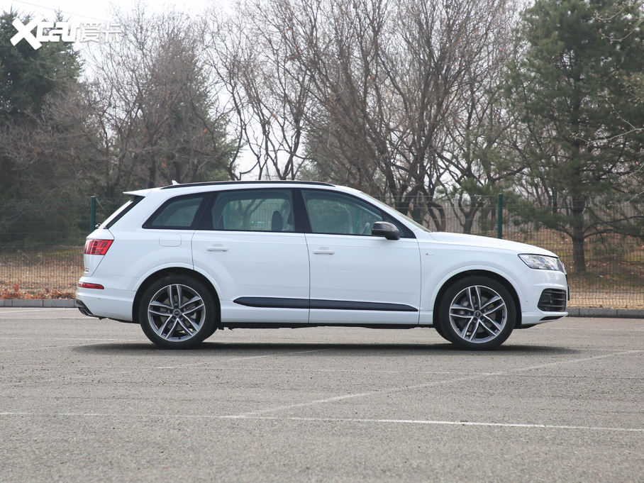 2019µQ7 55 TFSI 