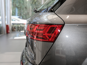 201945 TFSI S line \ ^