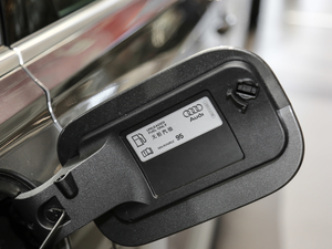 201945 TFSI S line \ ^