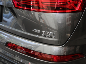 201945 TFSI S line \ ^