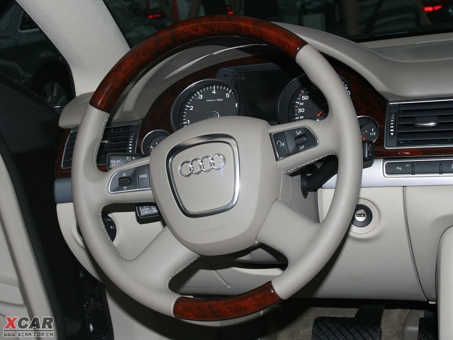 2009WA8 4.2FSI quattro F