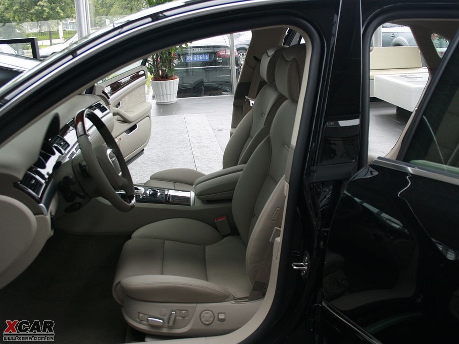 2009��?yu��n)W��A8 4.2FSI quattro ���F��