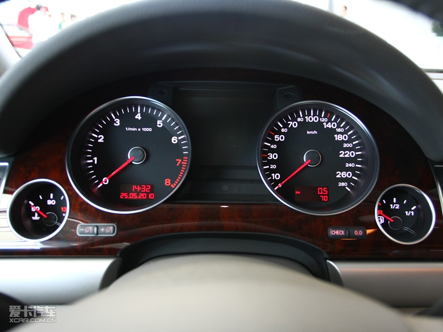 2009?yun)WA8 2.8FSI (bio)(zhn)