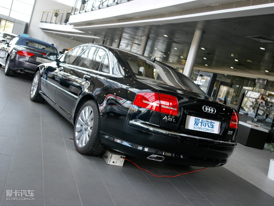 2009?yun)WA8 6.0W12 quattroŞ