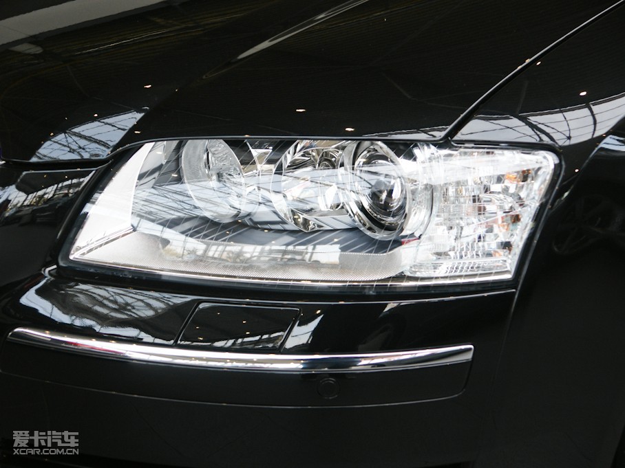 2009?yun)WA8 6.0W12 quattroŞ