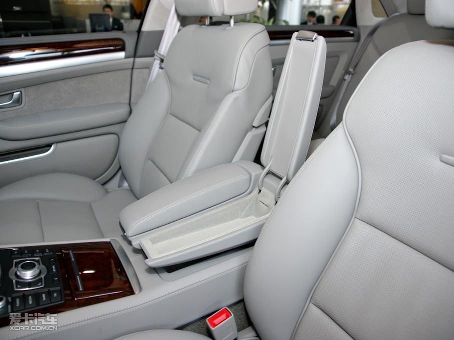 2009WA8 6.0W12 quattroŞ