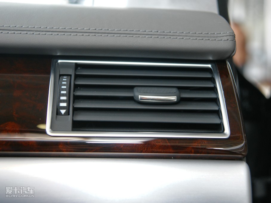 2009?yun)WA8 6.0W12 quattroŞ