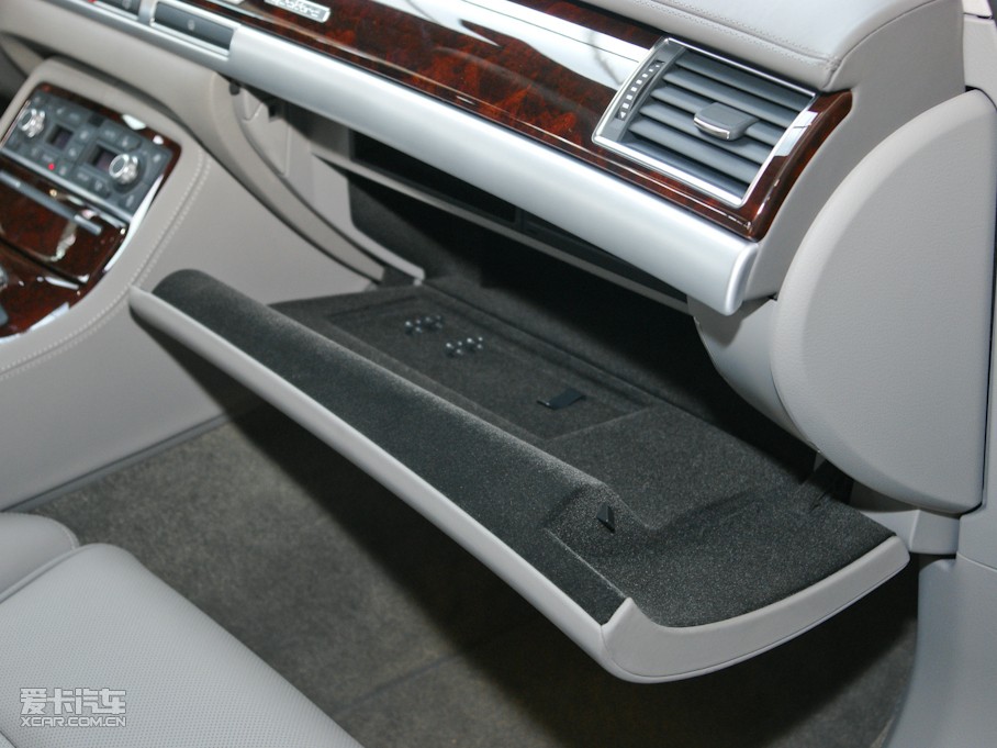 2009WA8 6.0W12 quattroŞ