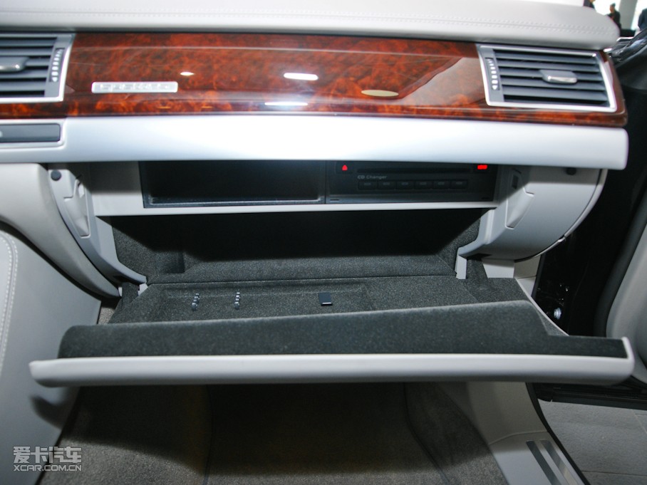 2009WA8 6.0W12 quattroŞ